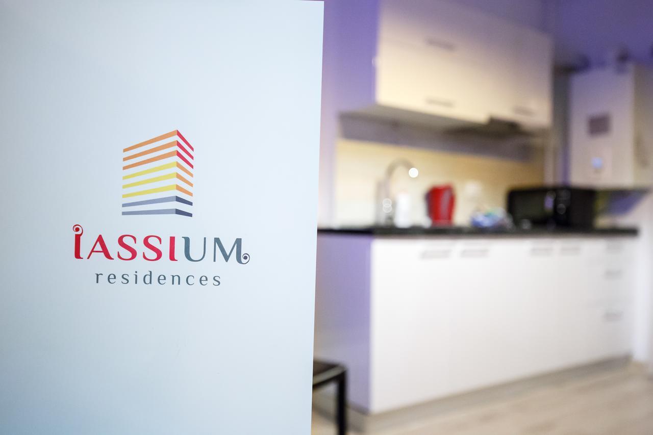 Metropolitan Iassium Luxury Suitesヤシ エクステリア 写真